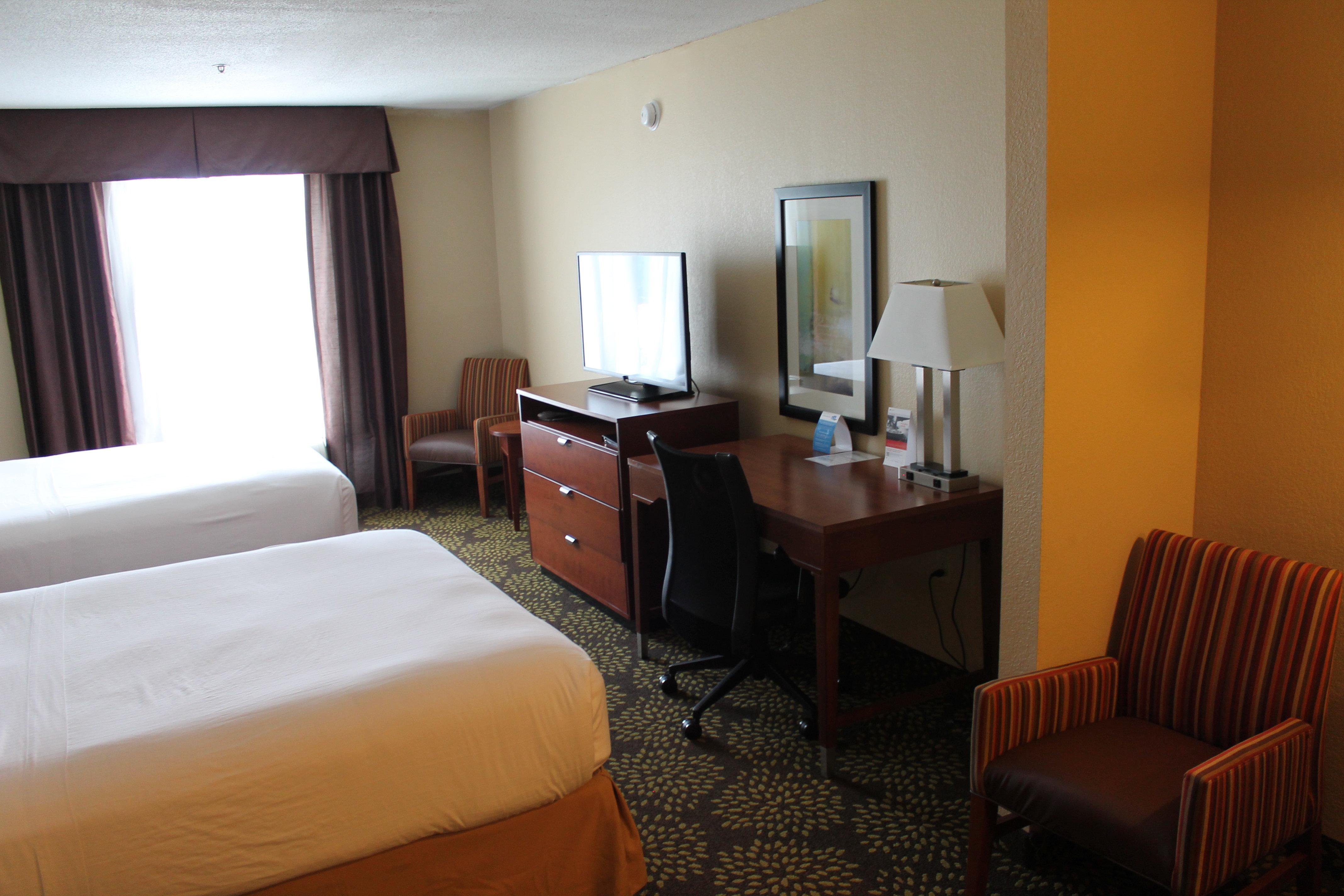 Holiday Inn Express Hotel & Suites Starkville, An Ihg Hotel Exterior foto