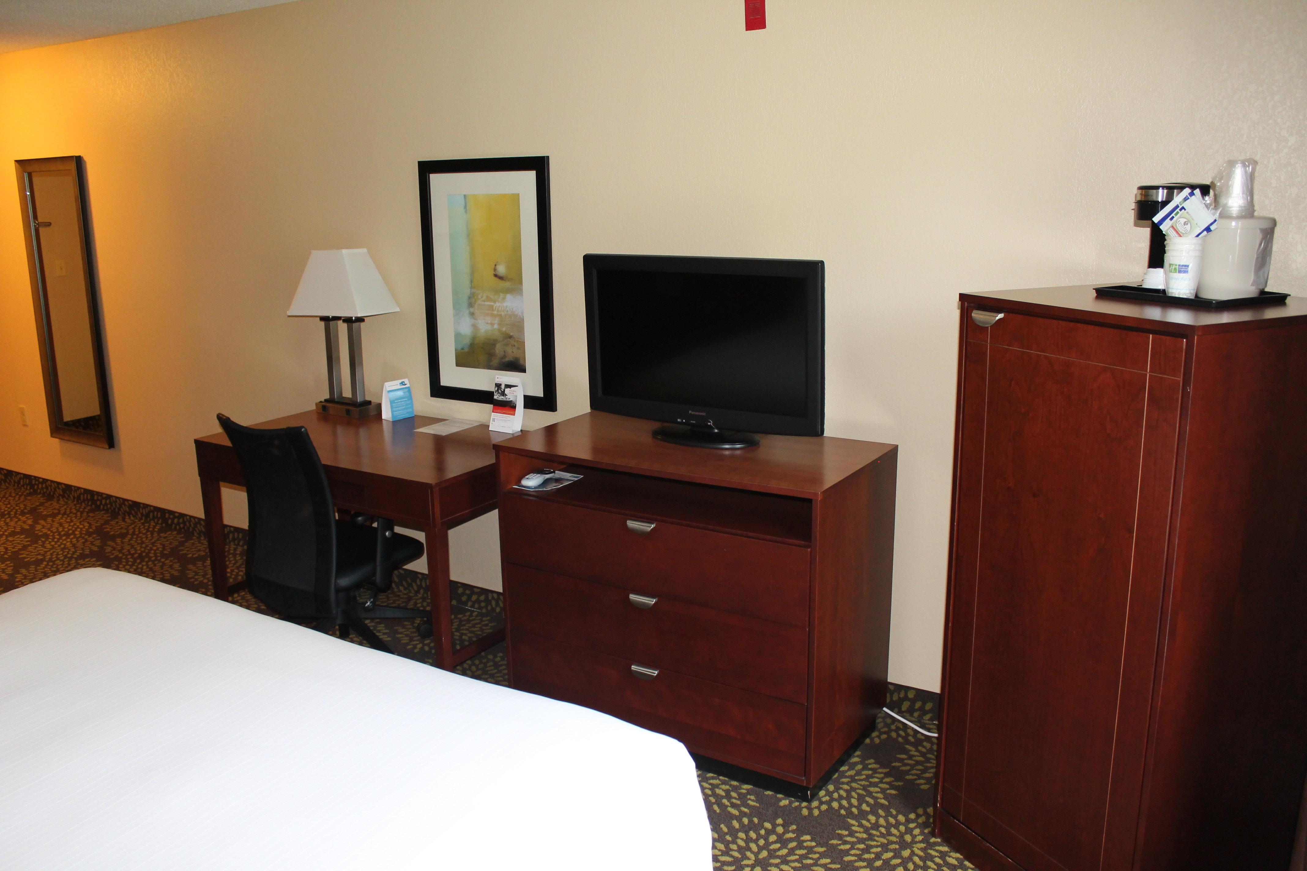 Holiday Inn Express Hotel & Suites Starkville, An Ihg Hotel Exterior foto