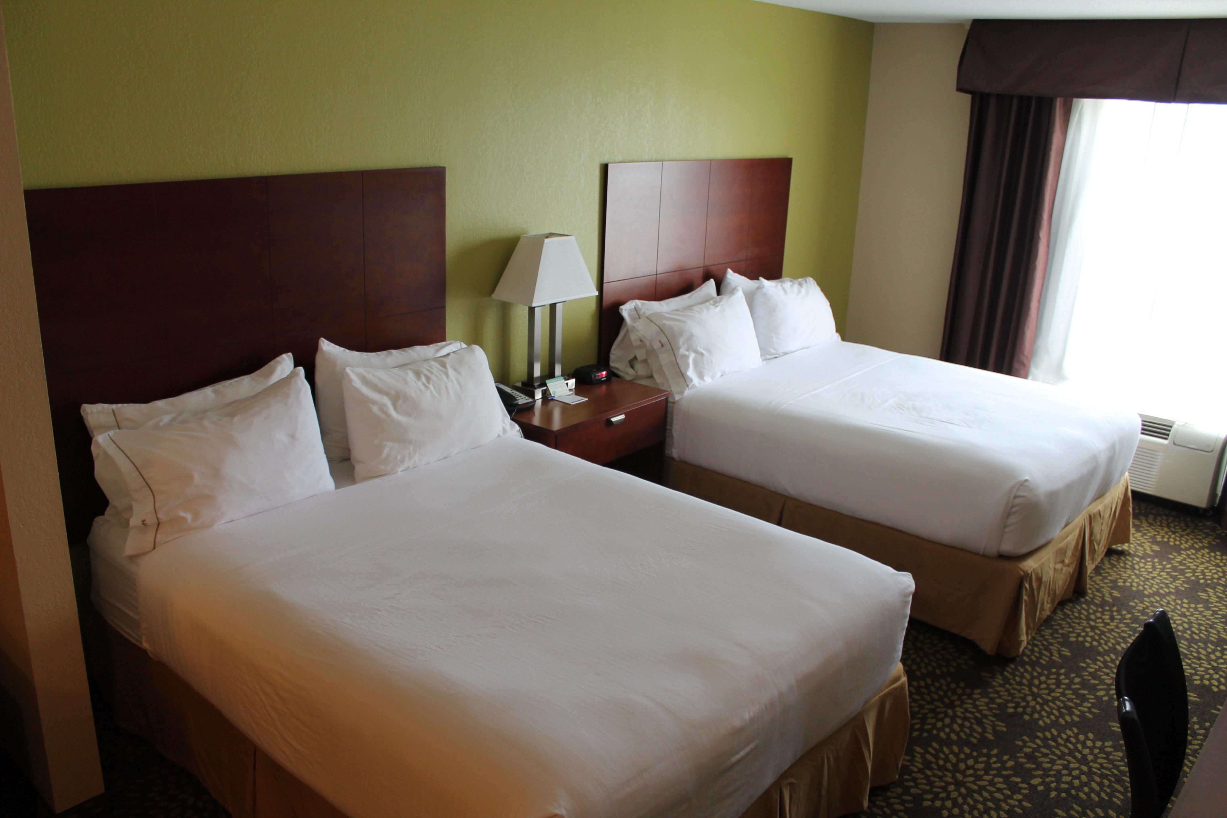 Holiday Inn Express Hotel & Suites Starkville, An Ihg Hotel Exterior foto