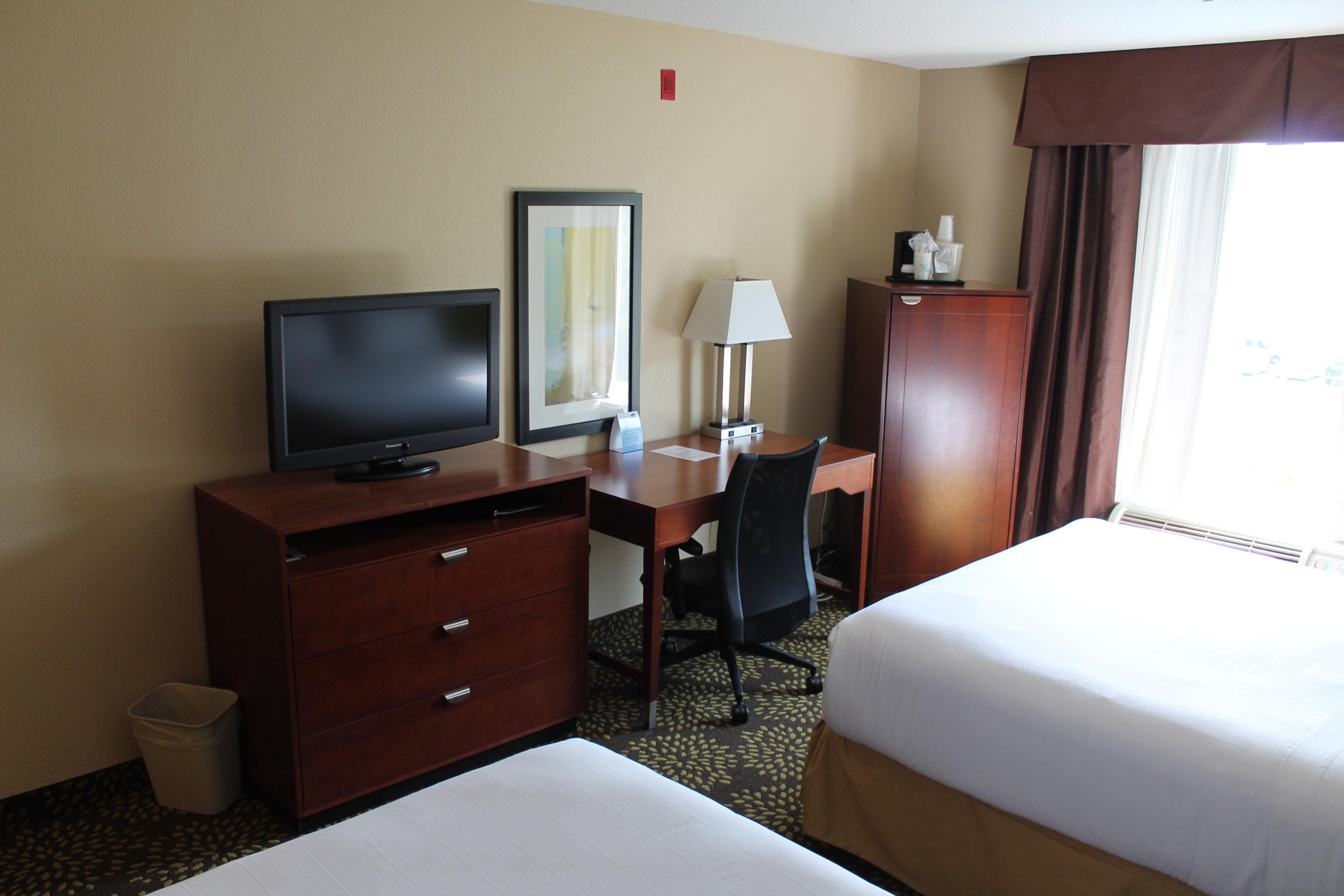 Holiday Inn Express Hotel & Suites Starkville, An Ihg Hotel Exterior foto