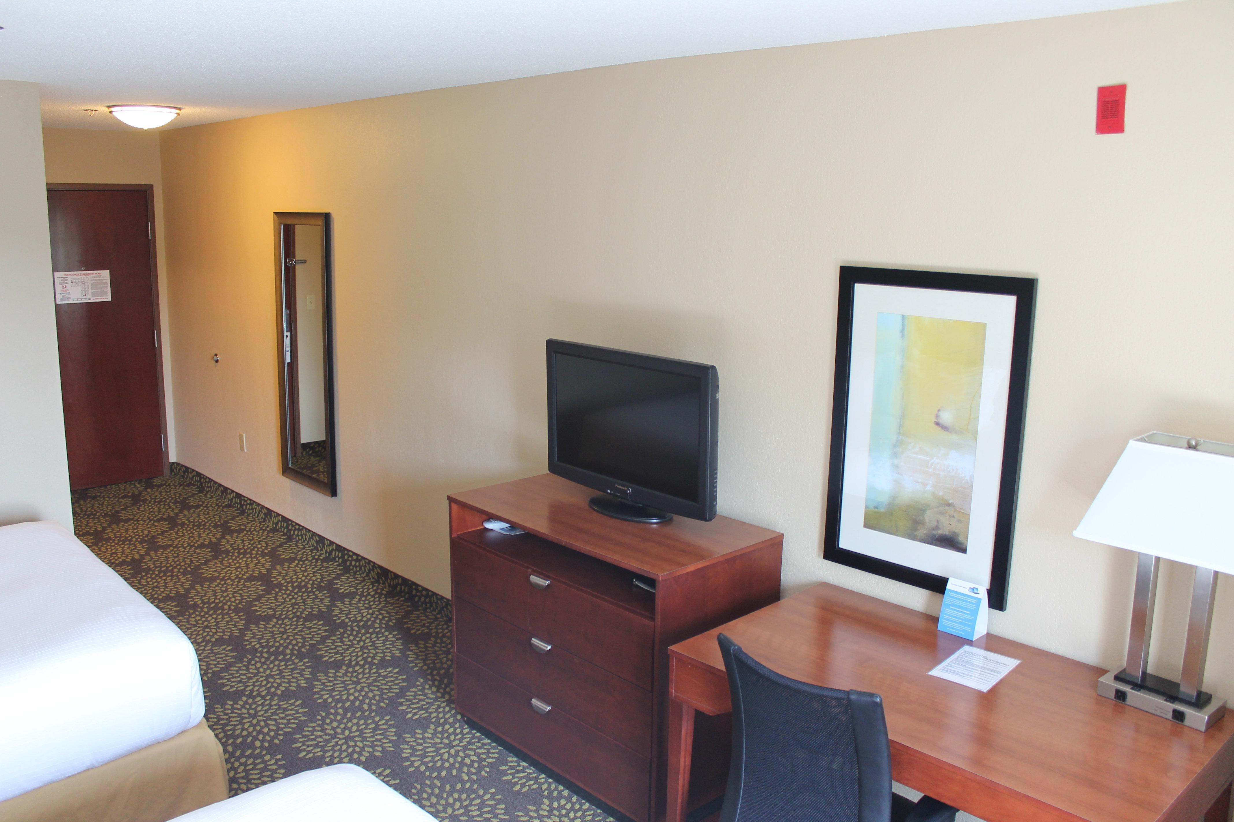 Holiday Inn Express Hotel & Suites Starkville, An Ihg Hotel Exterior foto